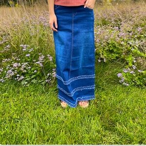 Elastic Waist Denim Skirt